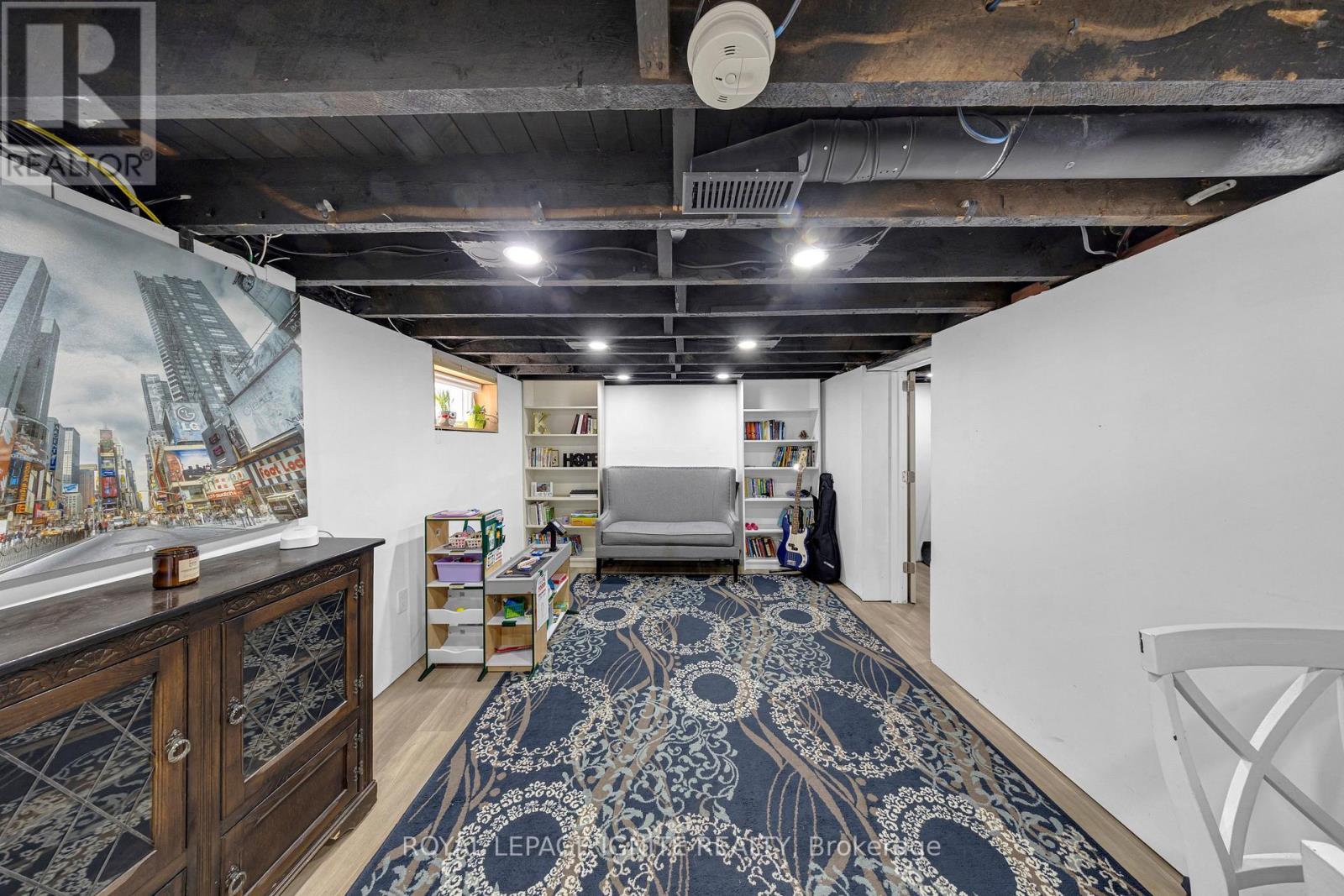 101 GIBBONS STREET - 31