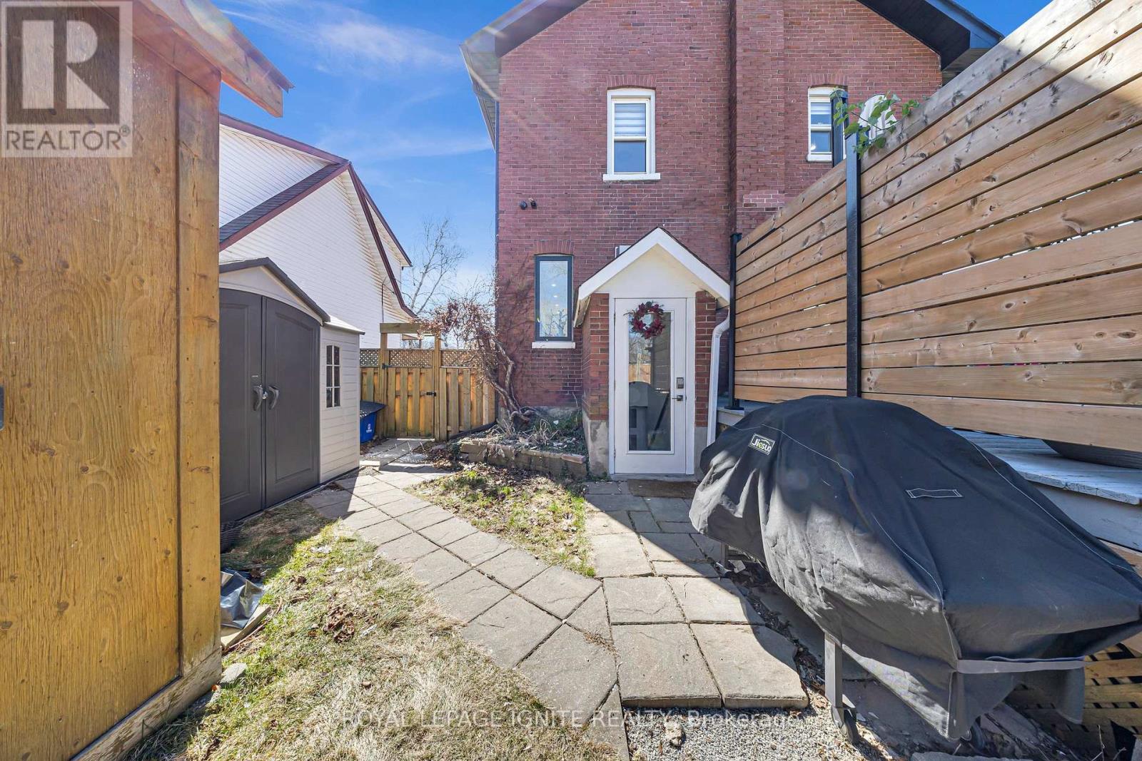 101 GIBBONS STREET - 32