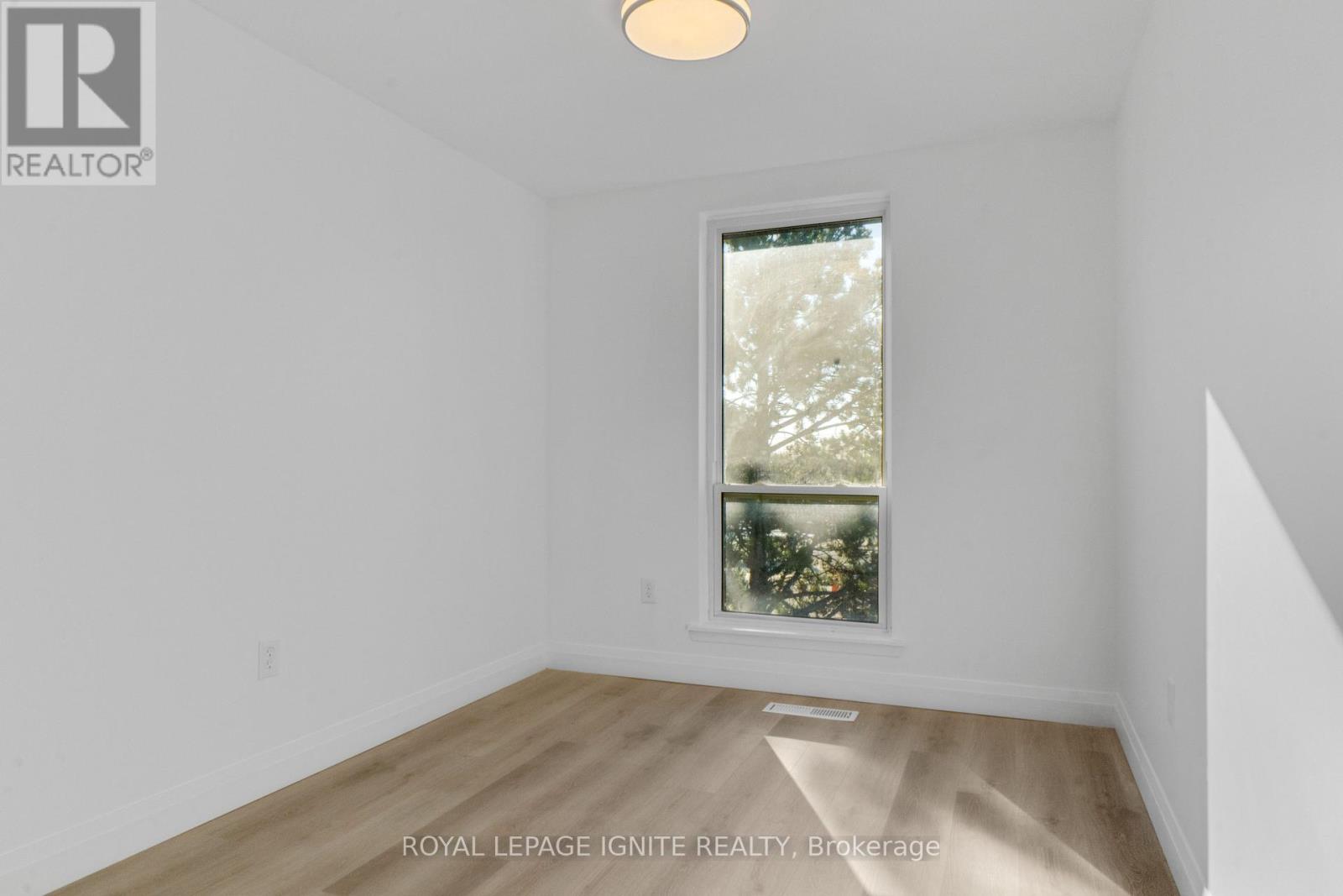 #211 3455 MORNING STAR DRIVE - 33