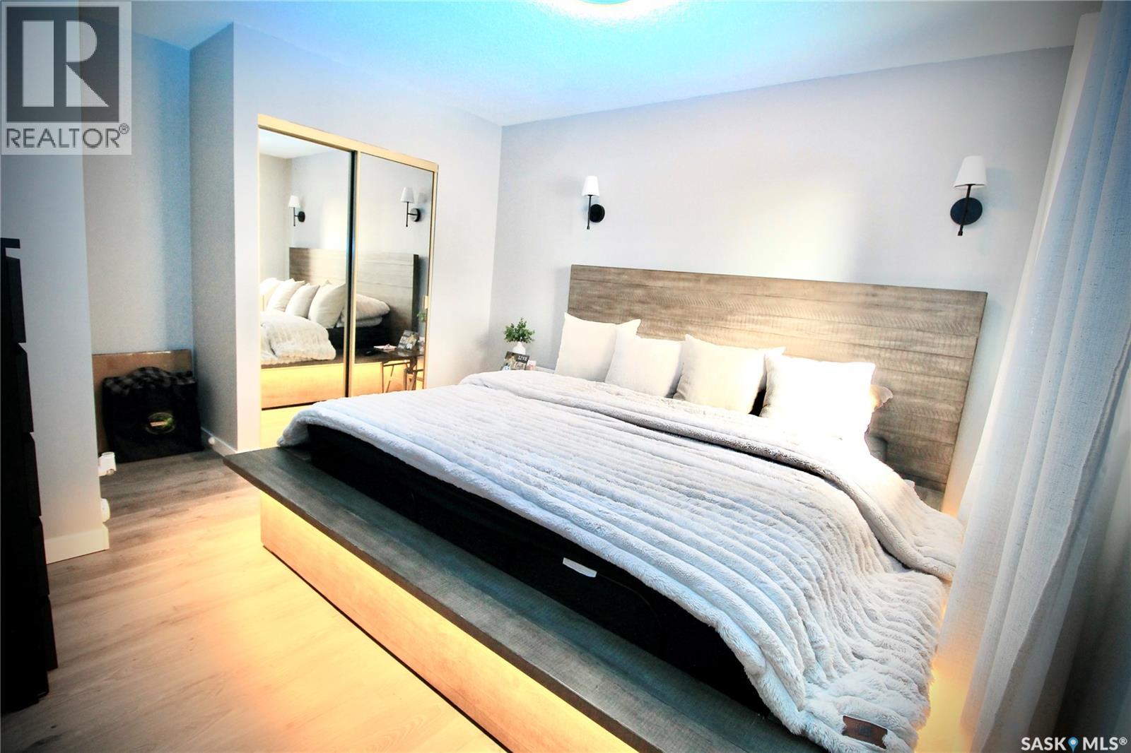 3342 DIEFENBAKER DRIVE - 19