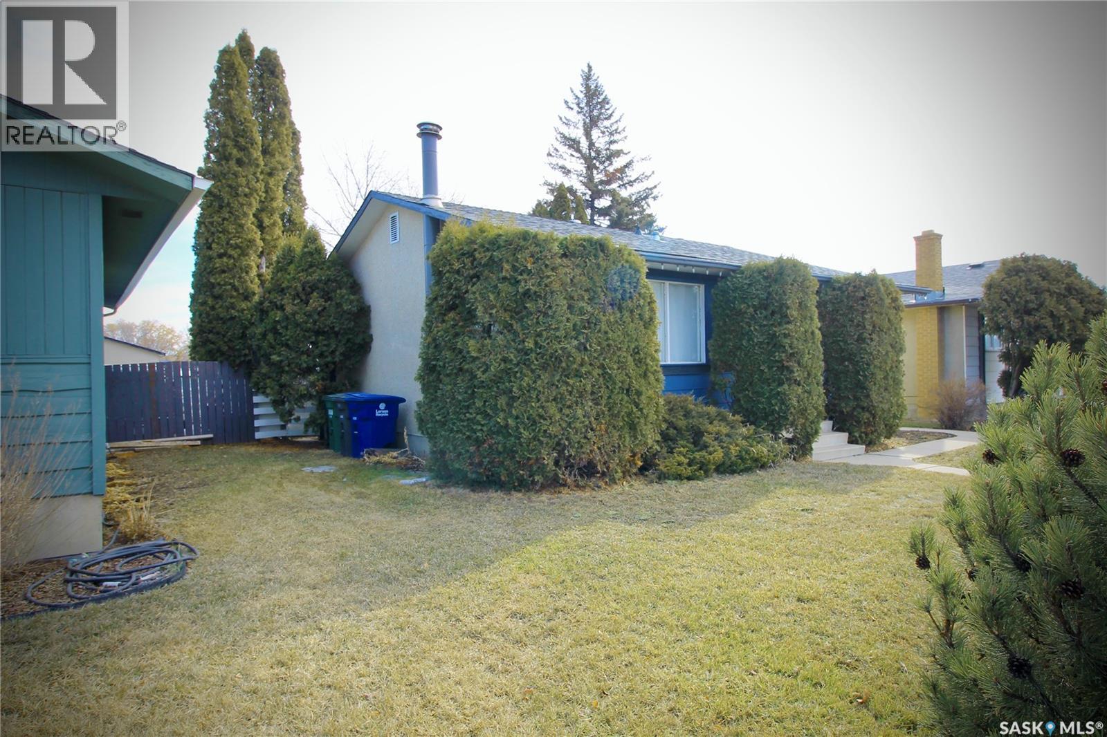 3342 DIEFENBAKER DRIVE - 3