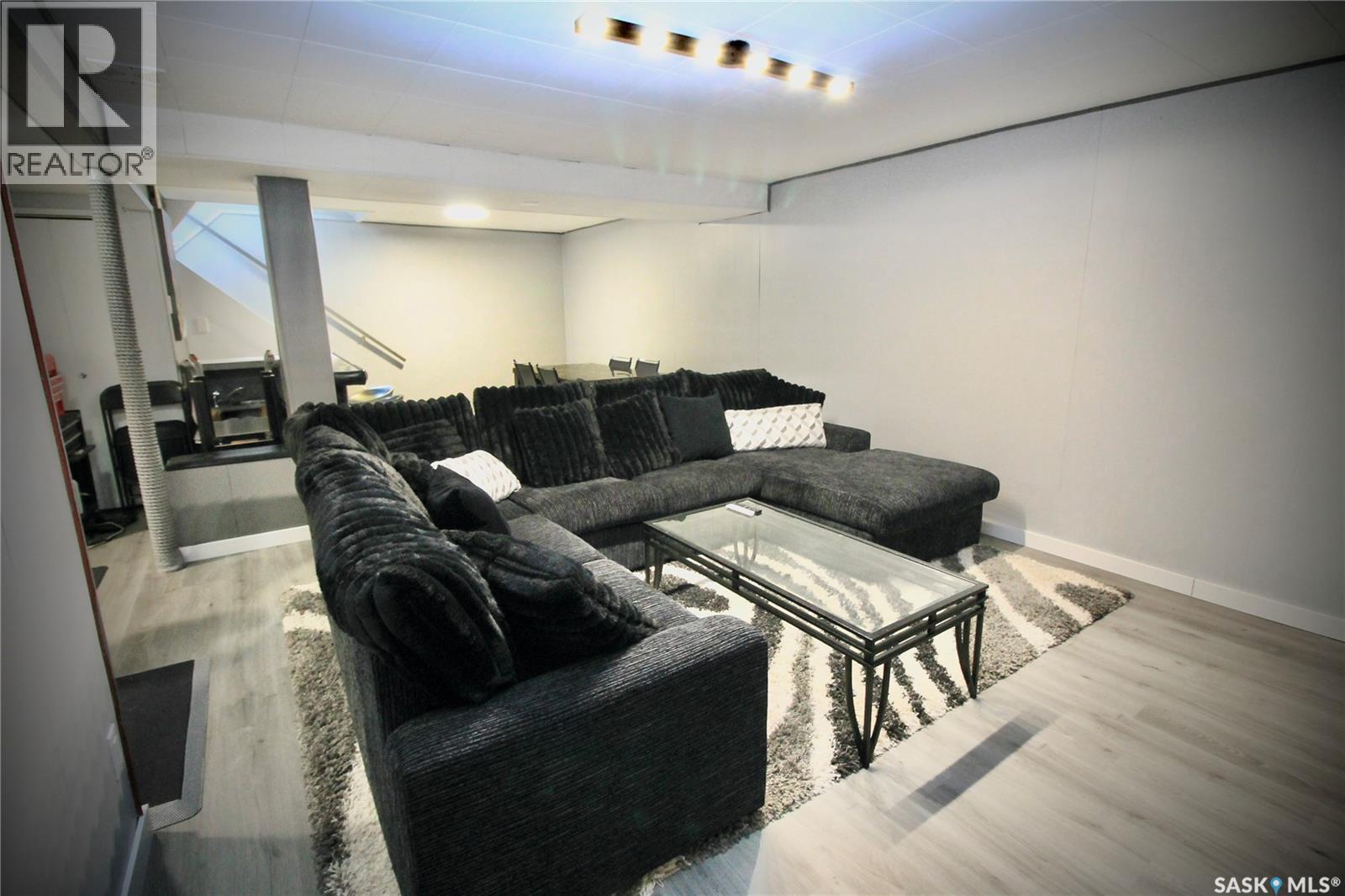 3342 DIEFENBAKER DRIVE - 34