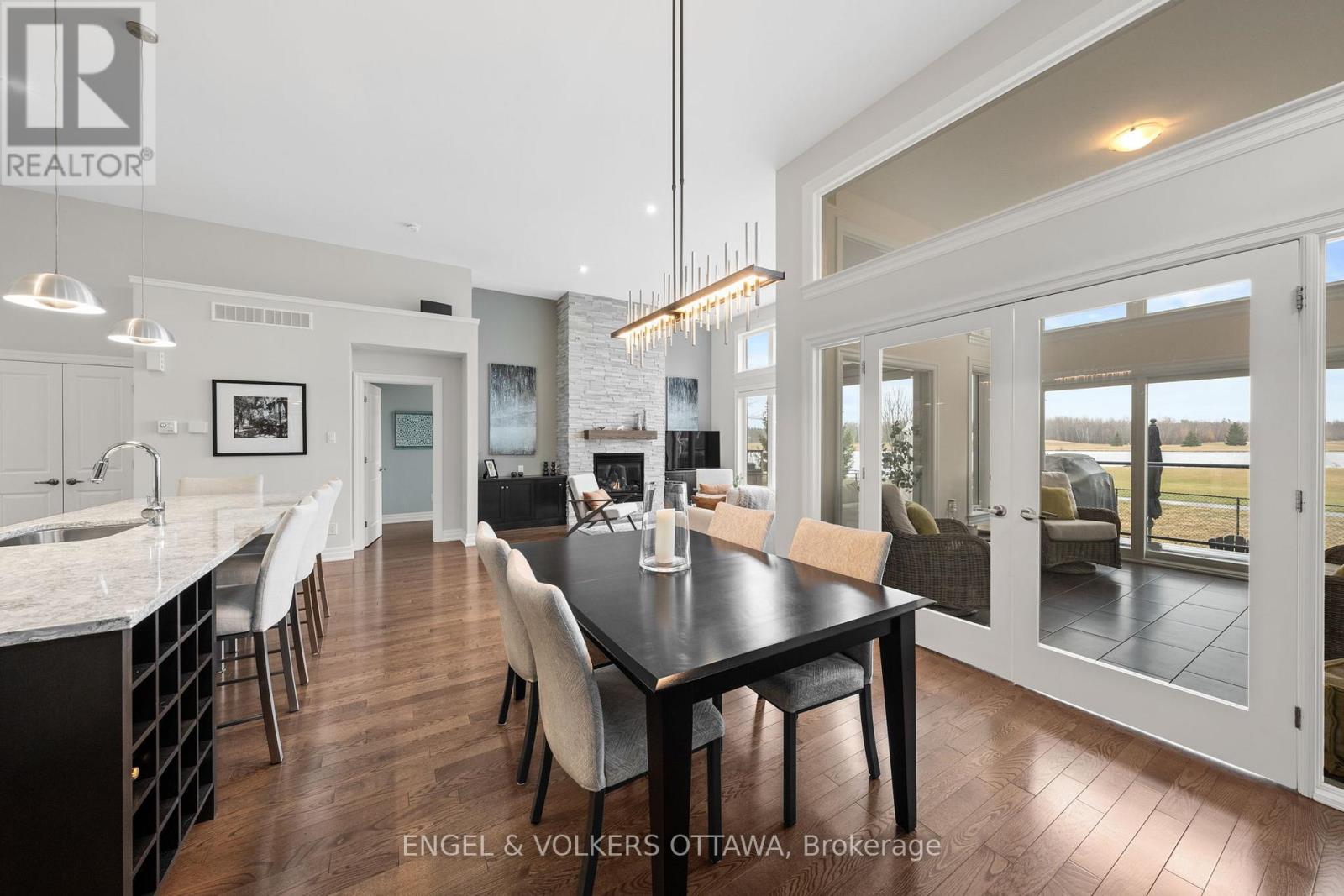 100 EQUINELLE DRIVE - 14