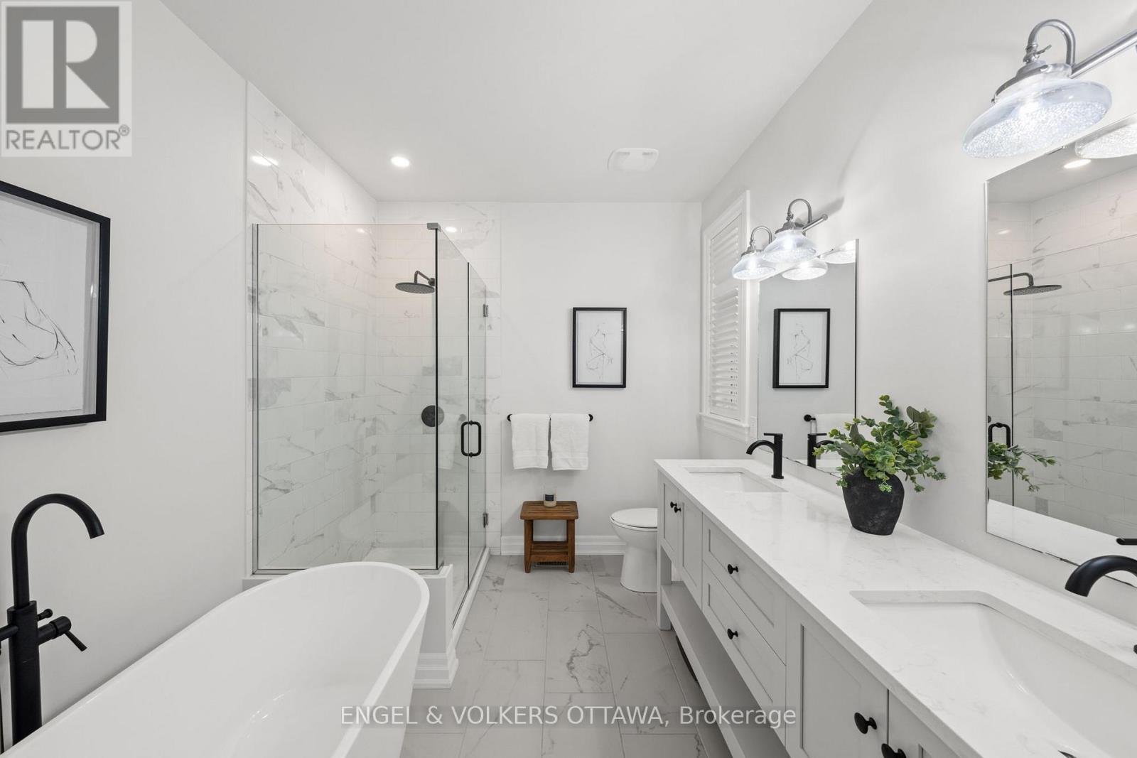 100 EQUINELLE DRIVE - 21