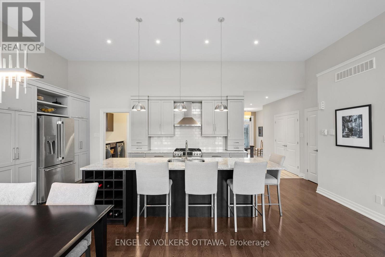 100 EQUINELLE DRIVE - 8