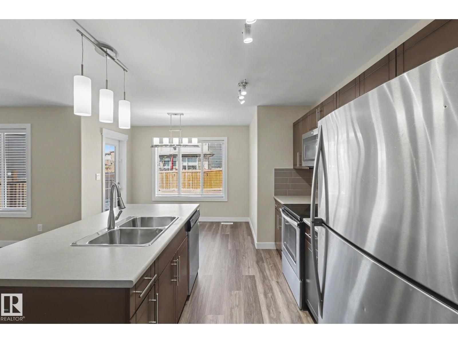 2547 AMERONGEN CR SW, Edmonton