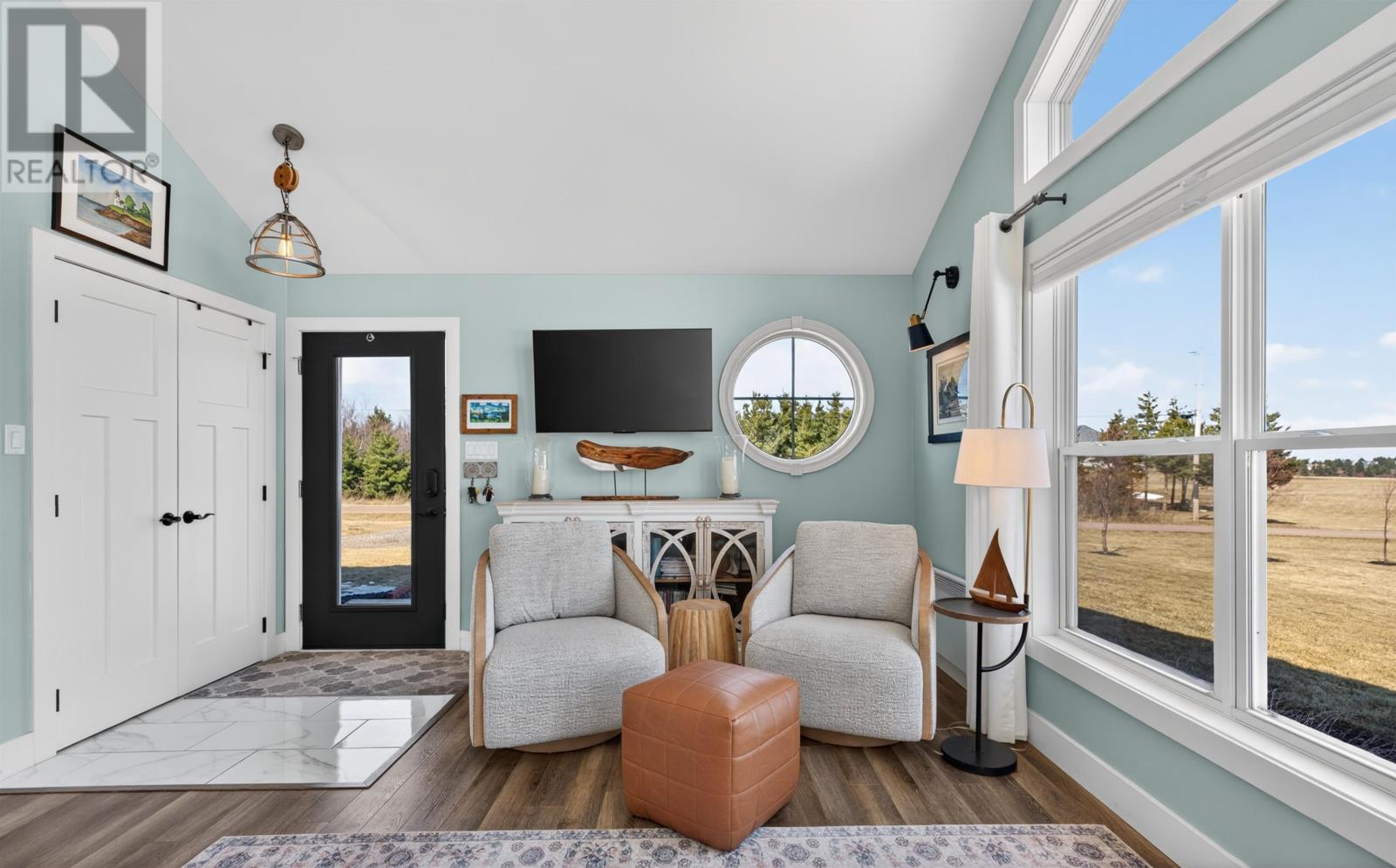 42 BLUE HERON CRESCENT - 11