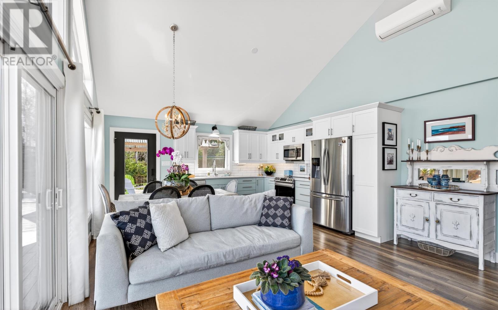 42 BLUE HERON CRESCENT - 12