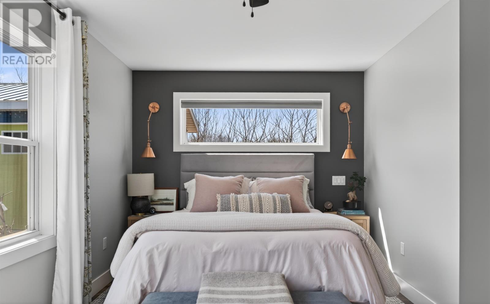 42 BLUE HERON CRESCENT - 27