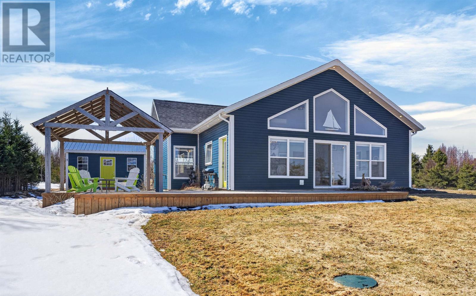 42 BLUE HERON CRESCENT - 38