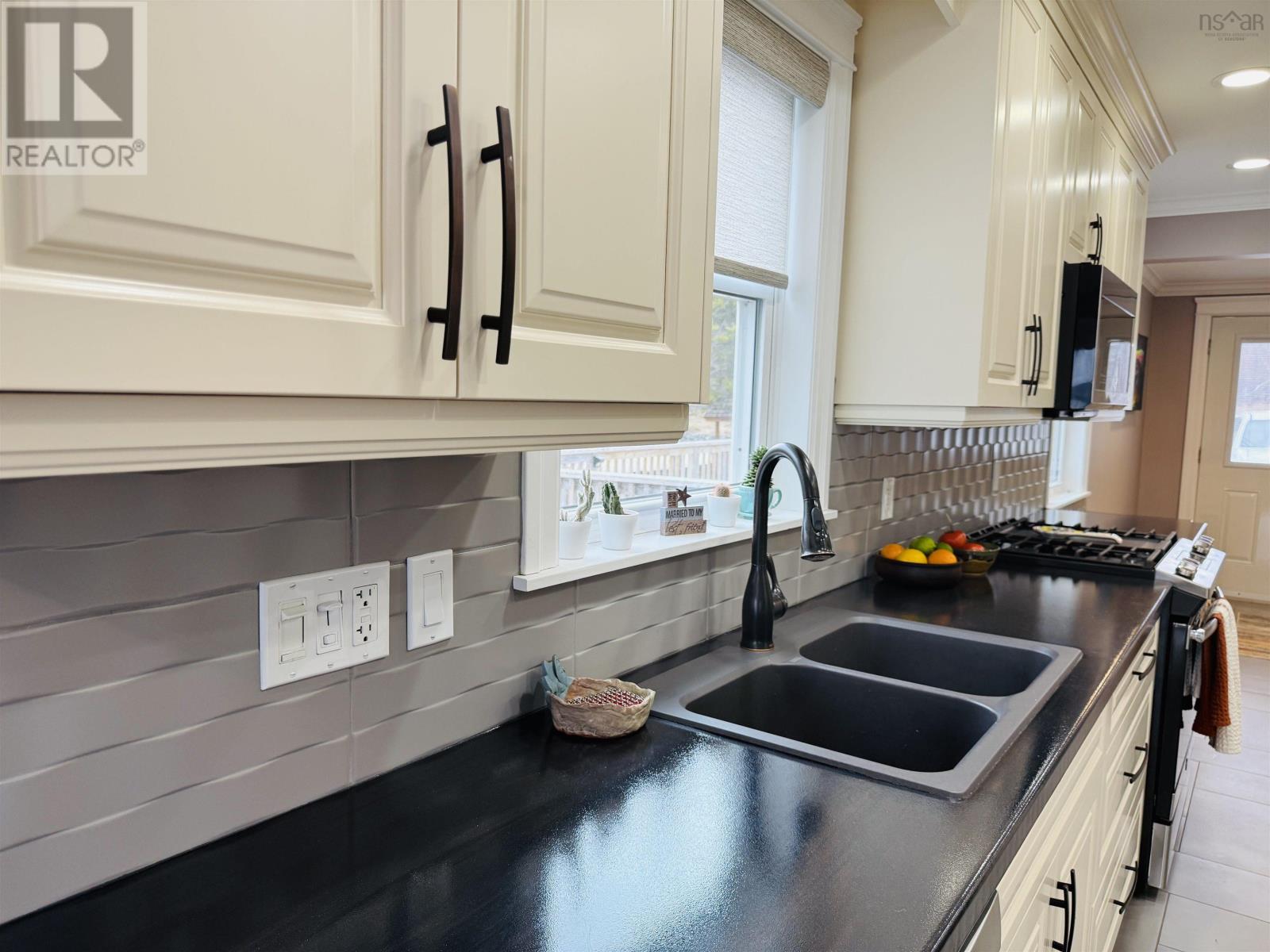 79 & 81 OAK LANE, LOCH BROOM LOOP - 19