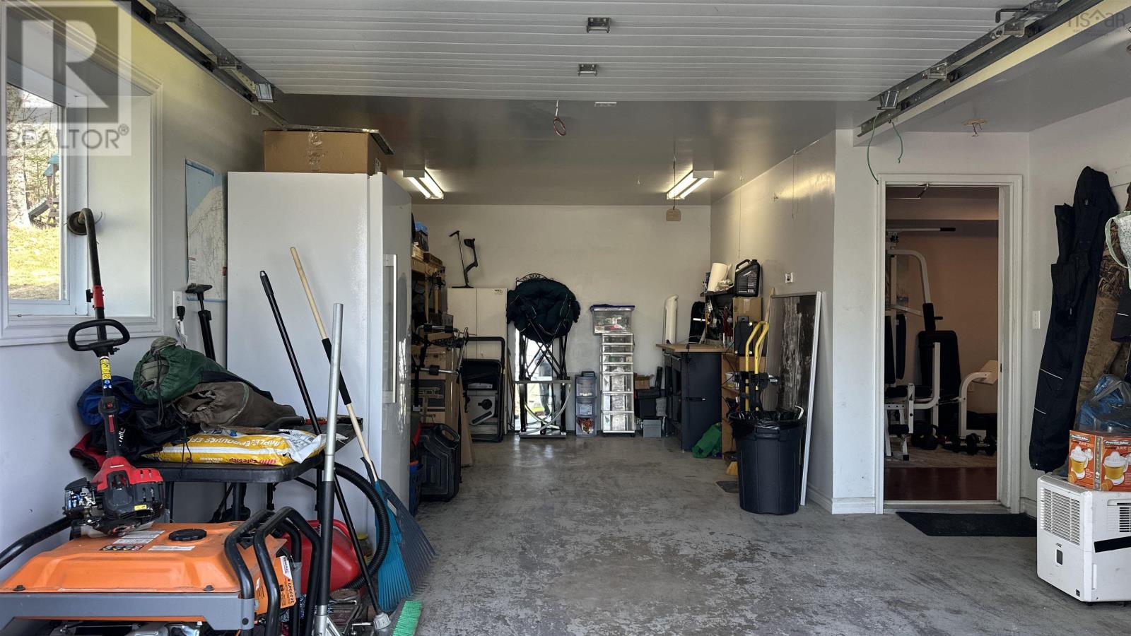 Property 4 of 21 of 1178 1 Highway