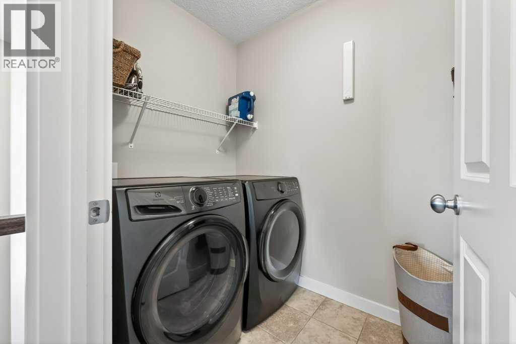 200 KINGSTON WAY SE - 24