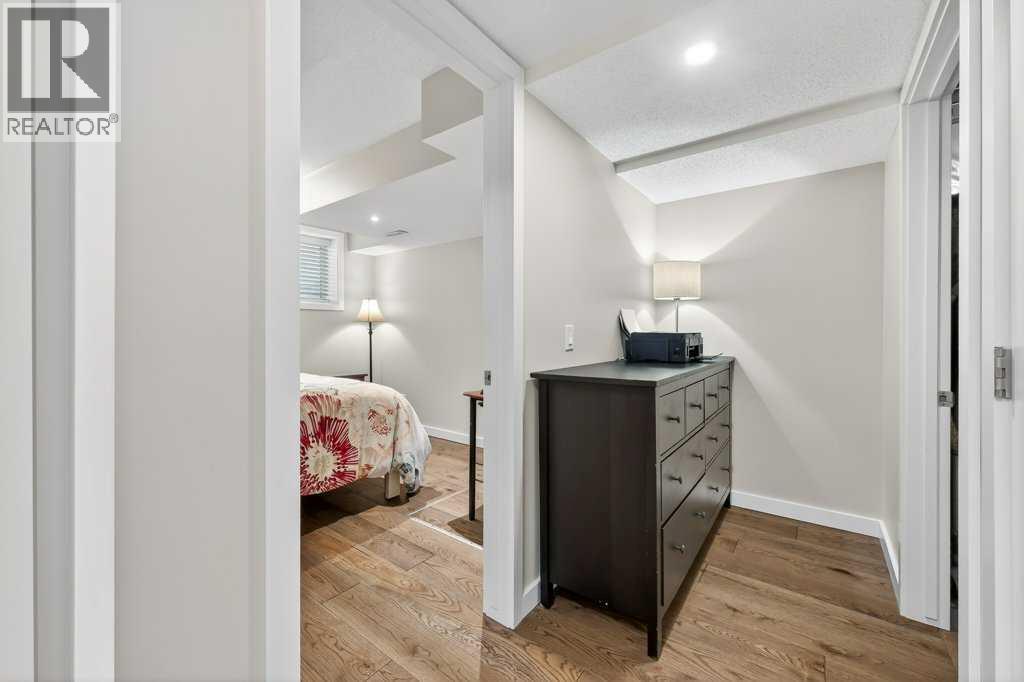 200 KINGSTON WAY SE - 33