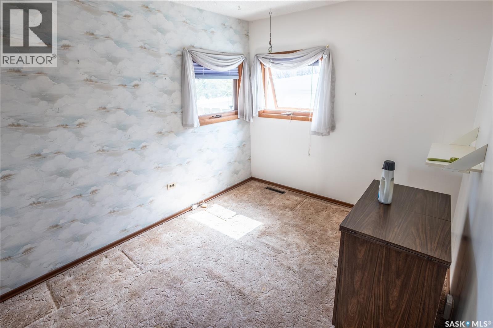 215 OXFORD STREET W - 11