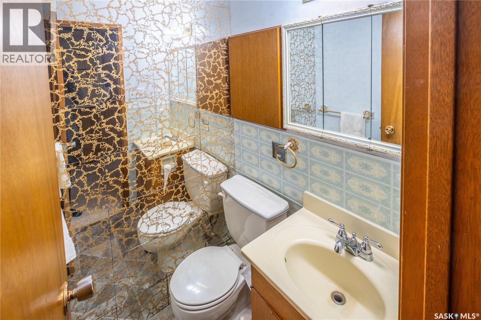 215 OXFORD STREET W - 19