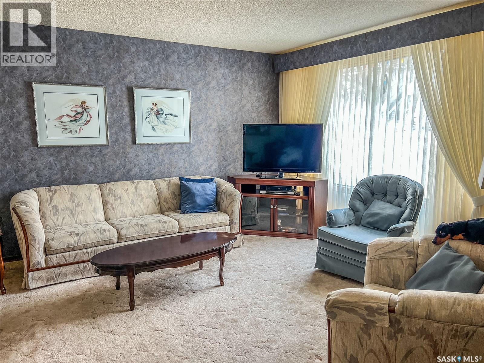 215 OXFORD STREET W - 7