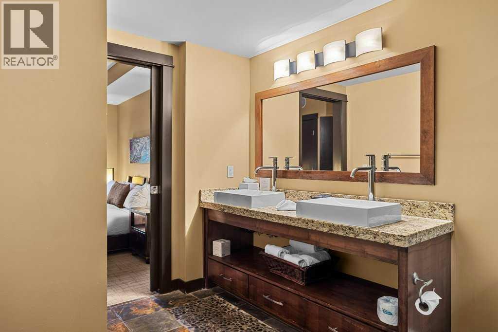 #222ROT.A 1818 MOUNTAIN AVENUE - 26