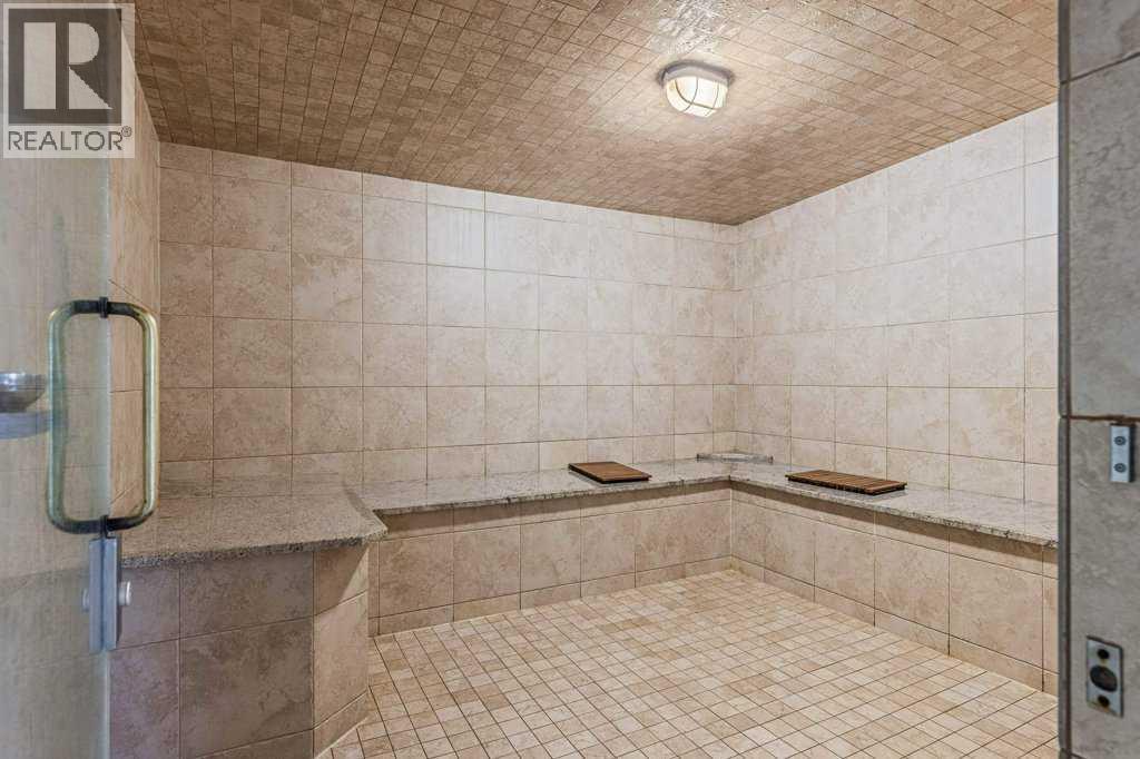 #222ROT.A 1818 MOUNTAIN AVENUE - 33