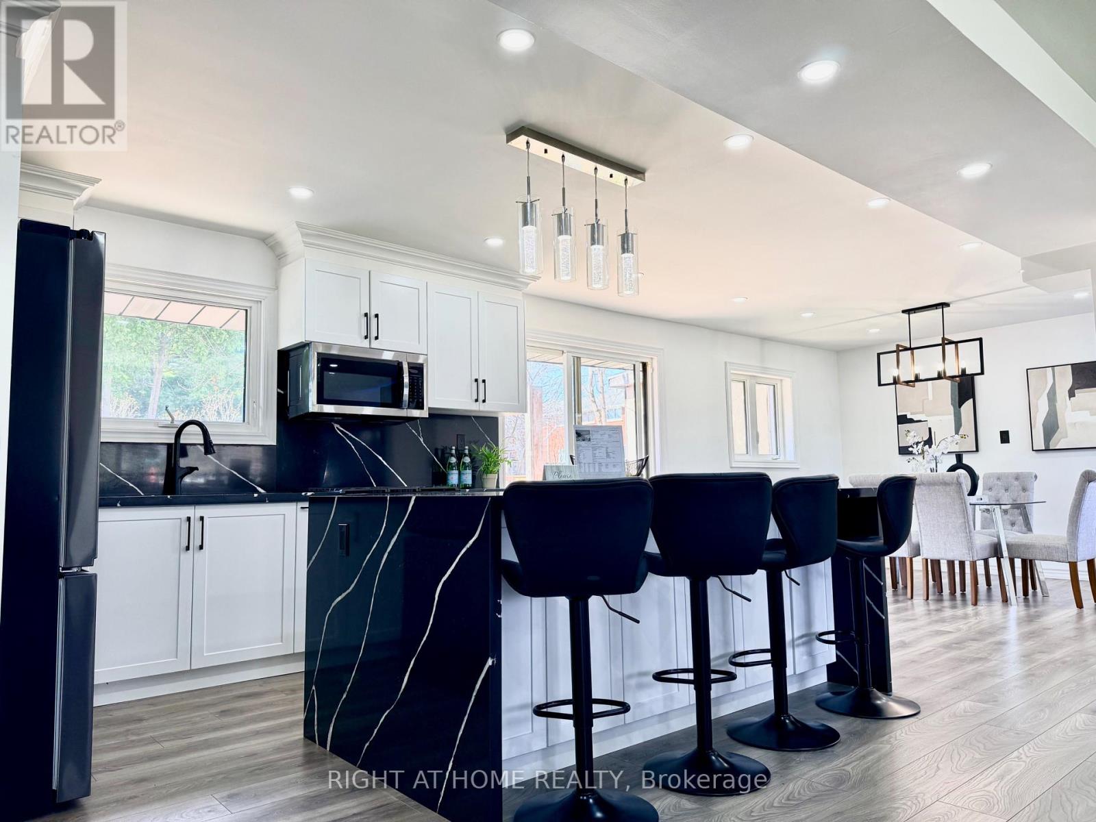 77 ELFORD CRESCENT - 7