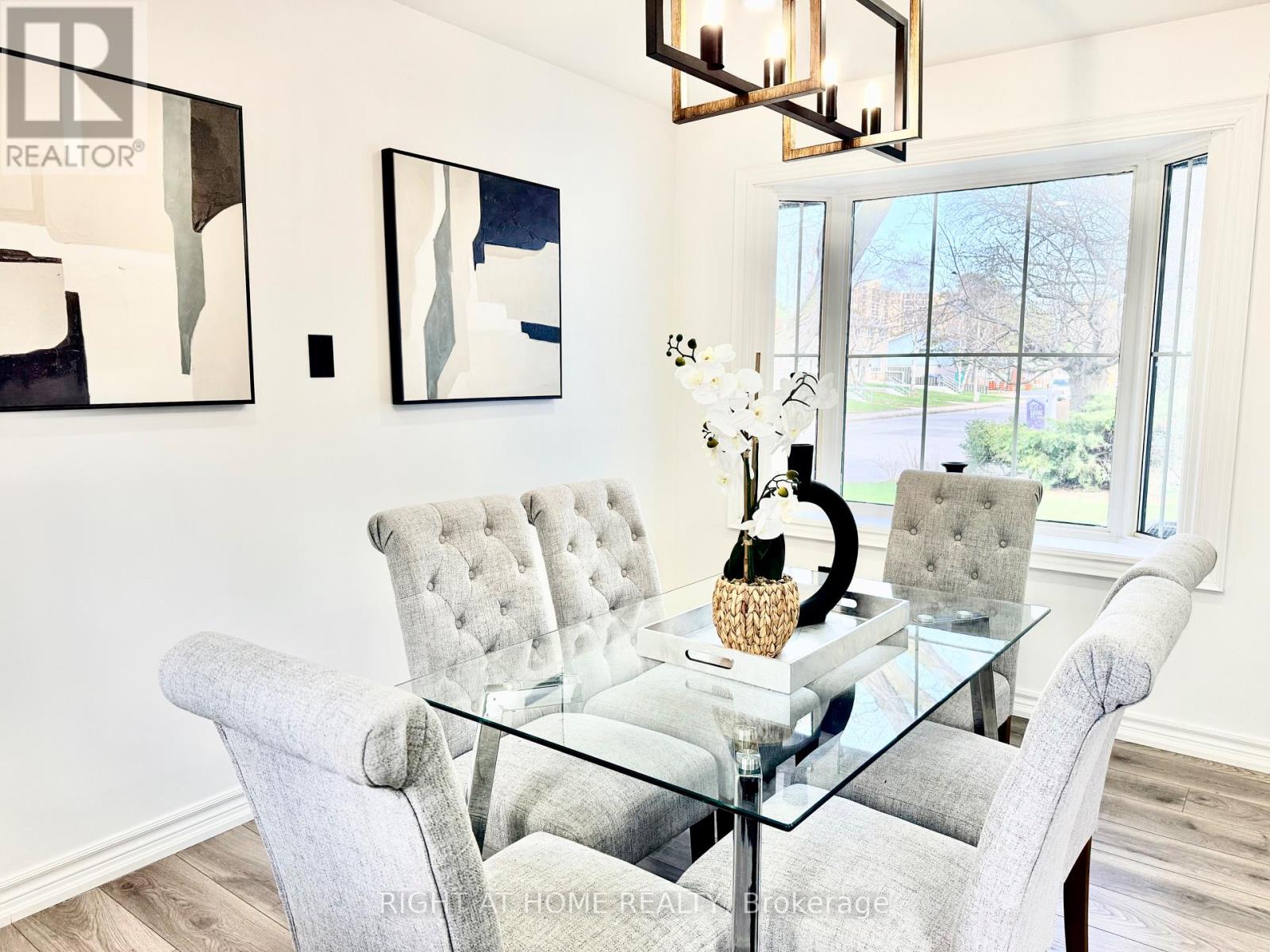 77 ELFORD CRESCENT - 9