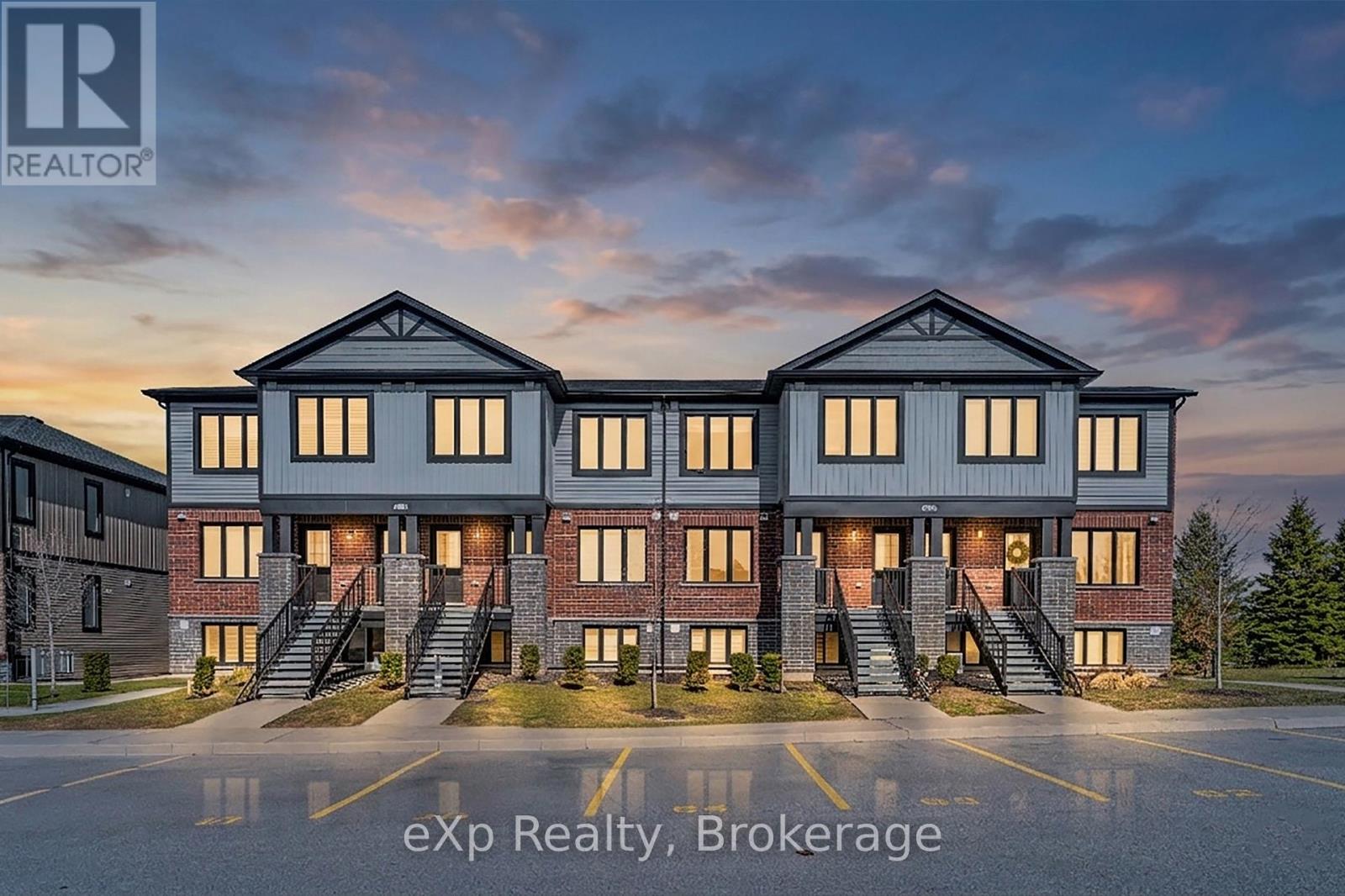 D8 - 160 ROCHEFORT STREET