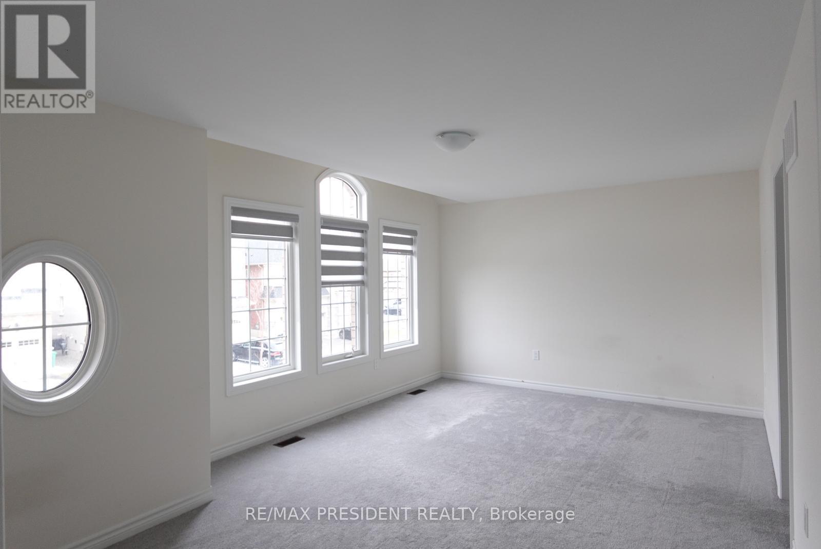 6 JENWOOD CRESCENT - 28