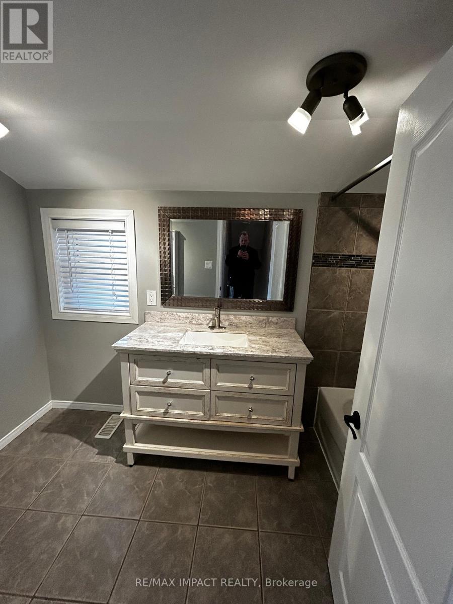 Main House Vanity