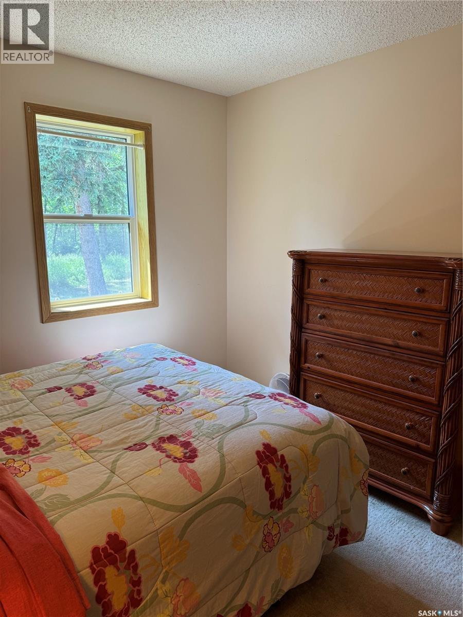 Crystal Lake Jewel - 18