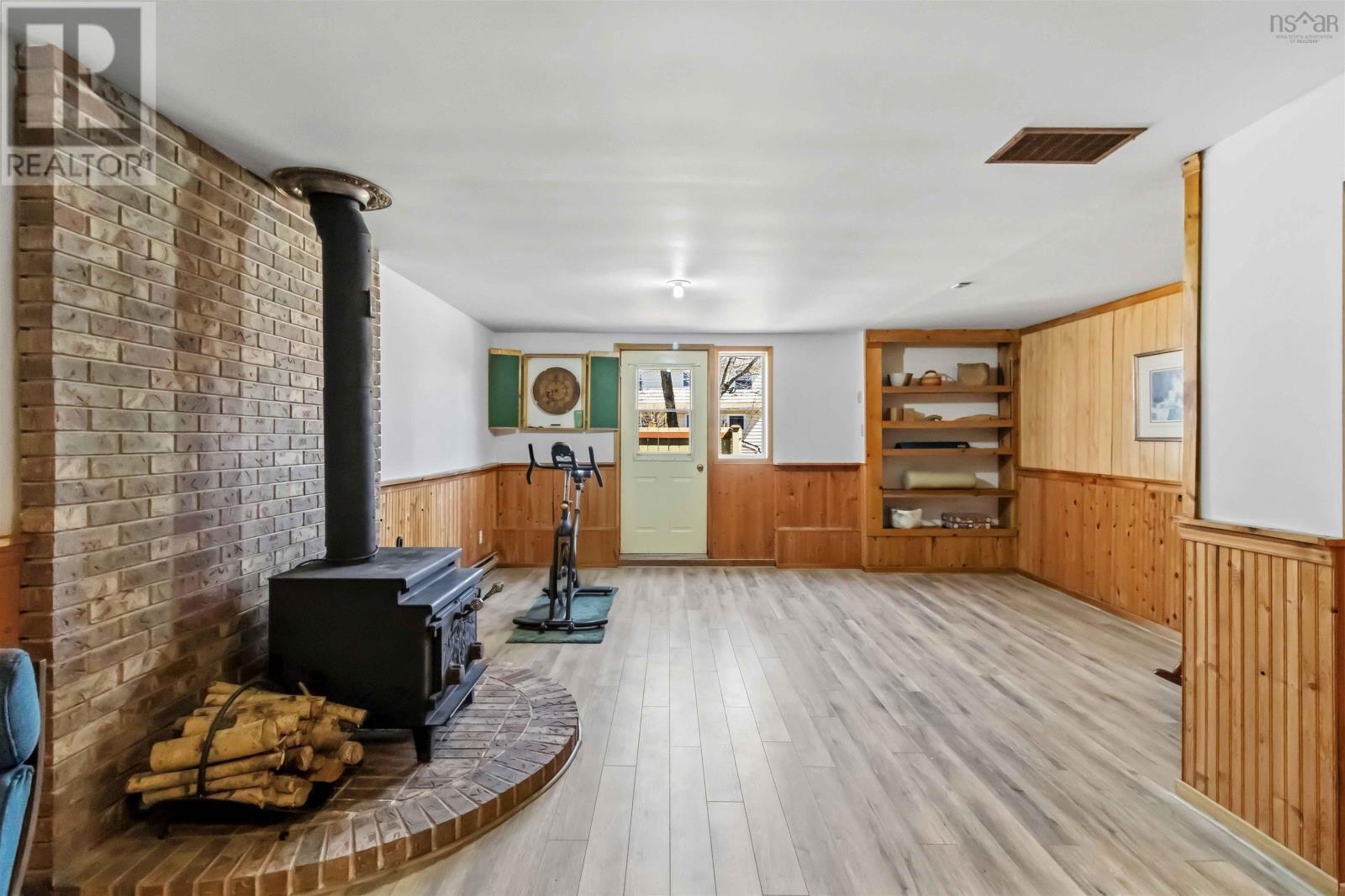 Property 9 of 40 of 69 La Pierre Crescent