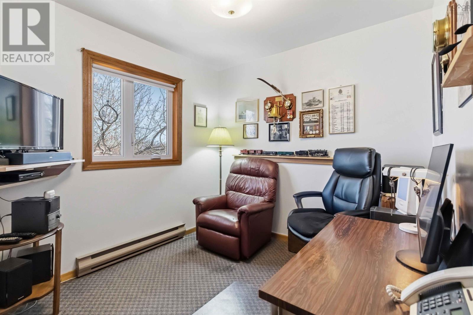 Property 20 of 40 of 69 La Pierre Crescent