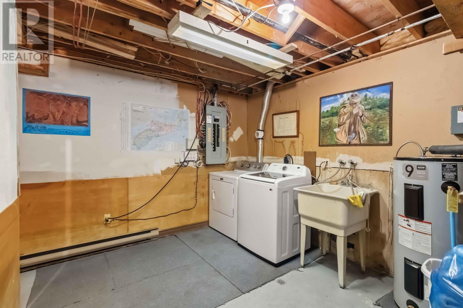 Property 7 of 40 of 69 La Pierre Crescent