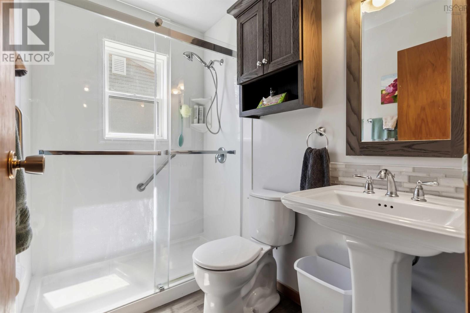 Property 33 of 40 of 69 La Pierre Crescent