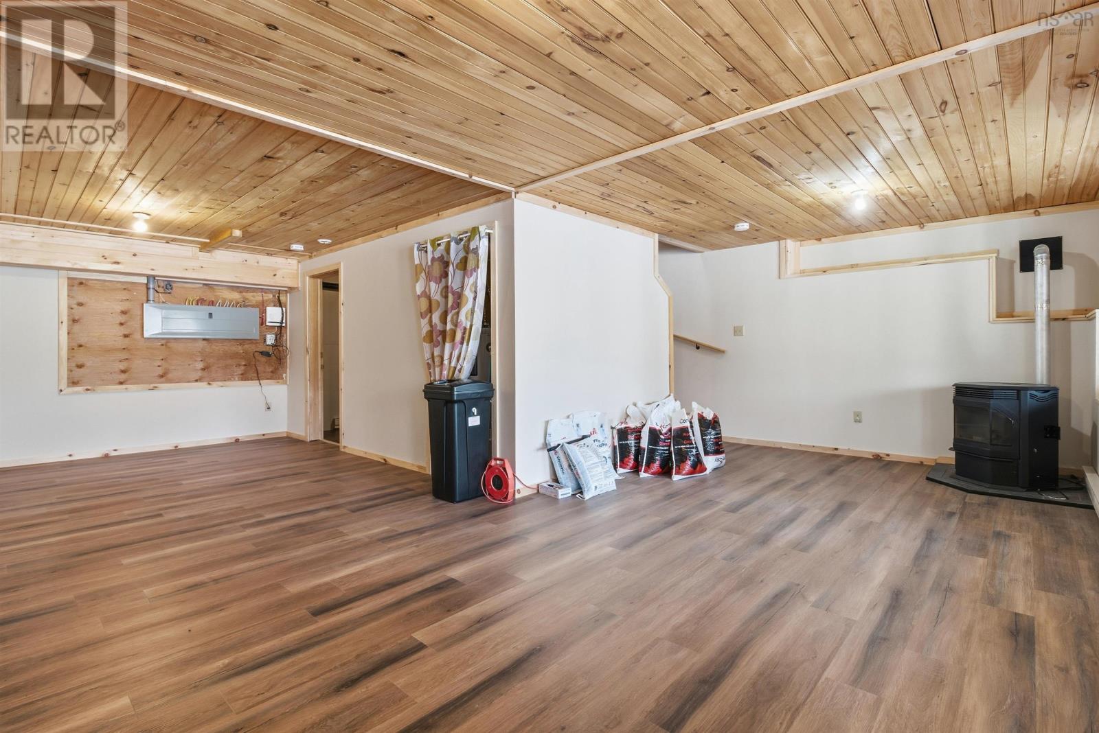 Property 35 of 50 of 59 2 Sunshine Lane