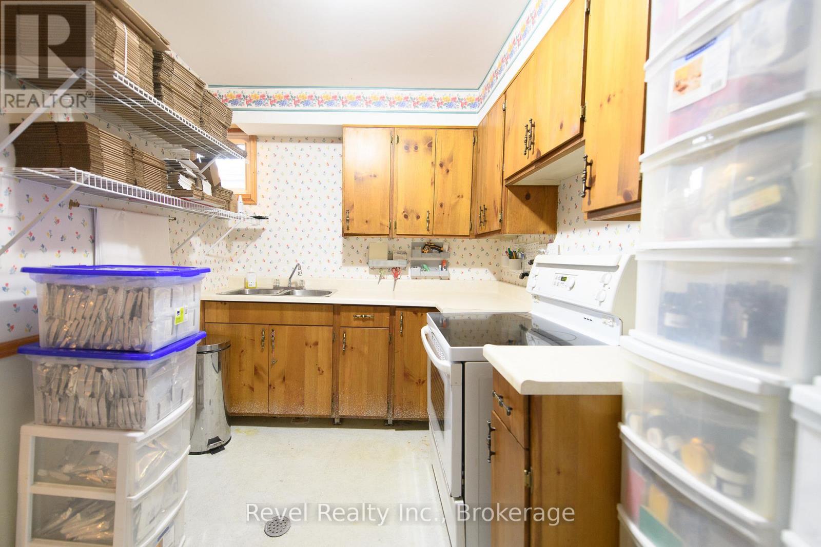 4 TESKEY COURT - 19