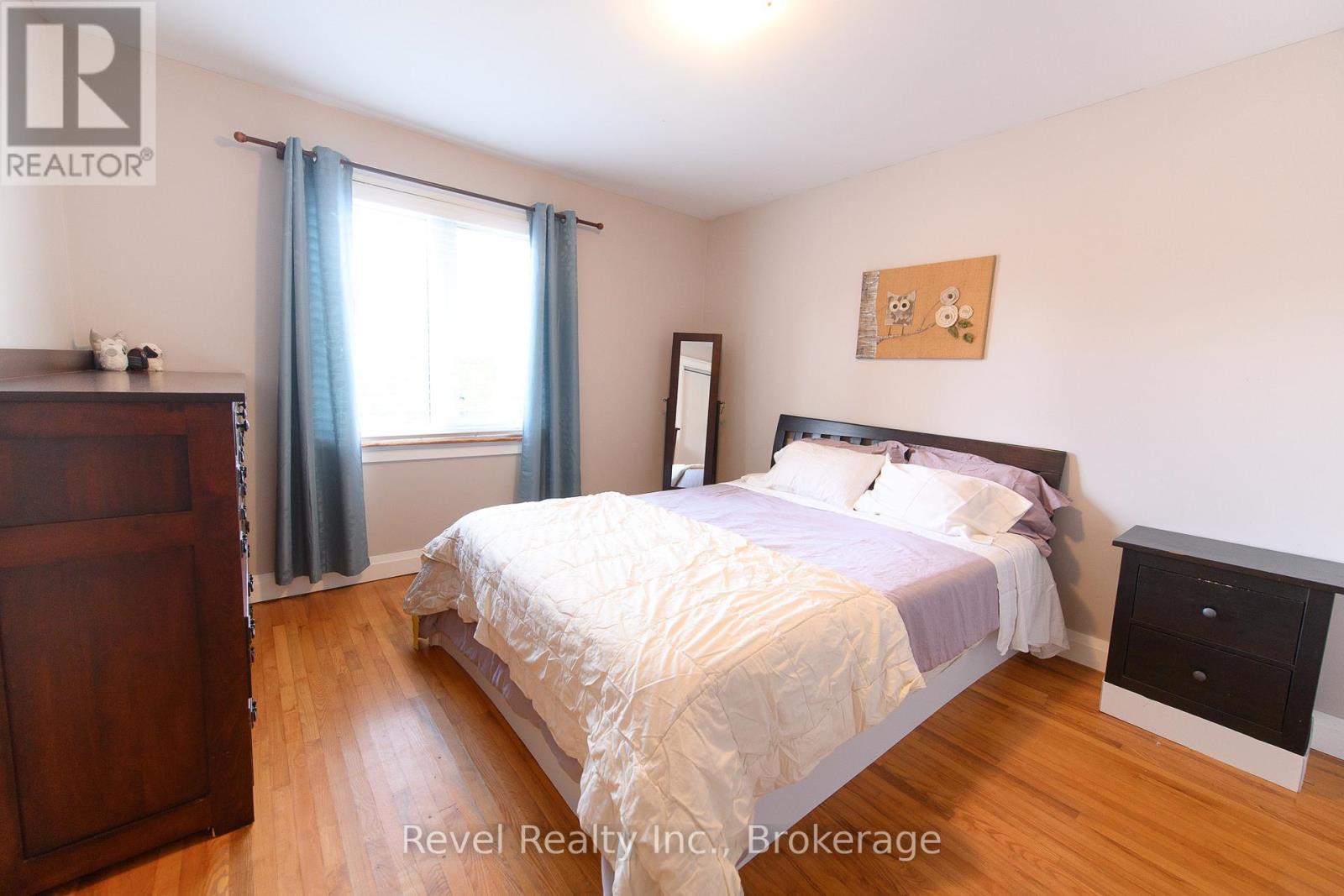 4 TESKEY COURT - 9