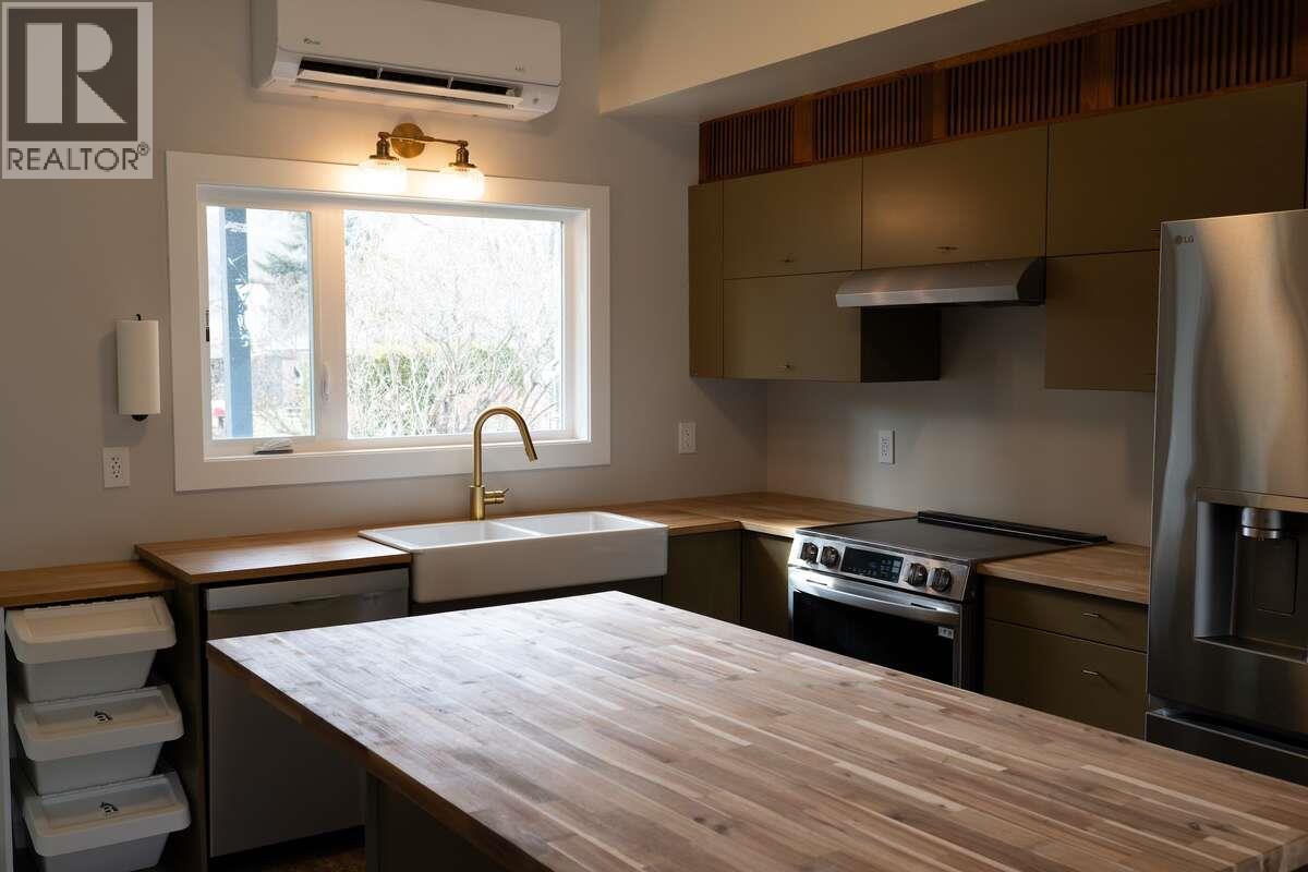 7551 7TH STREET - 14