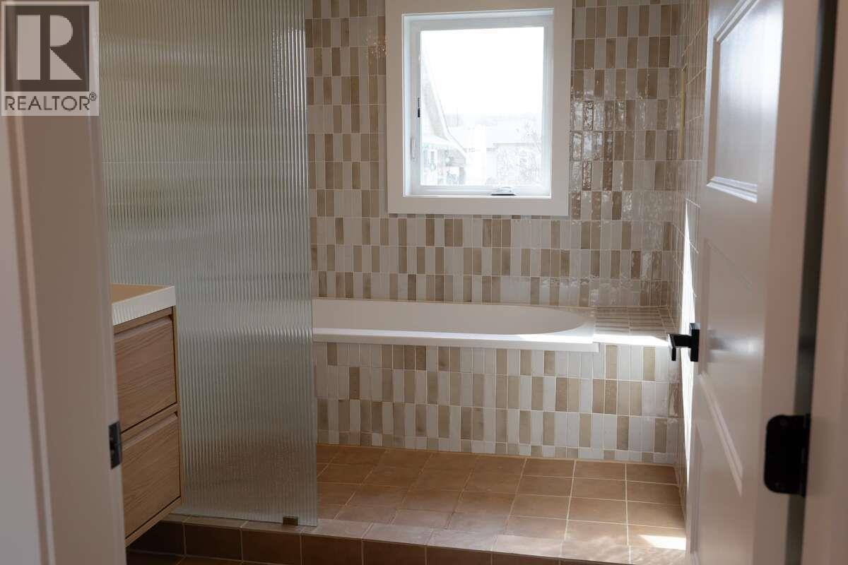 7551 7TH STREET - 17