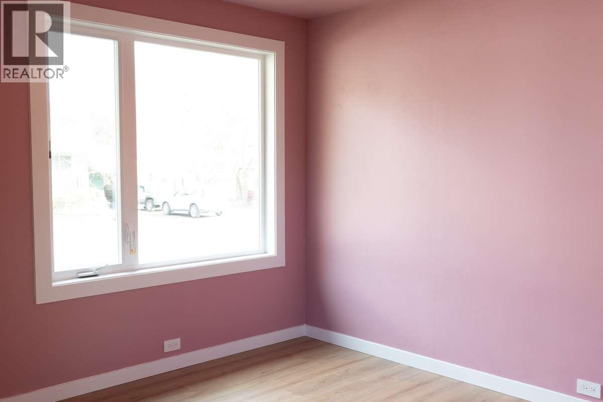 7551 7TH STREET - 22