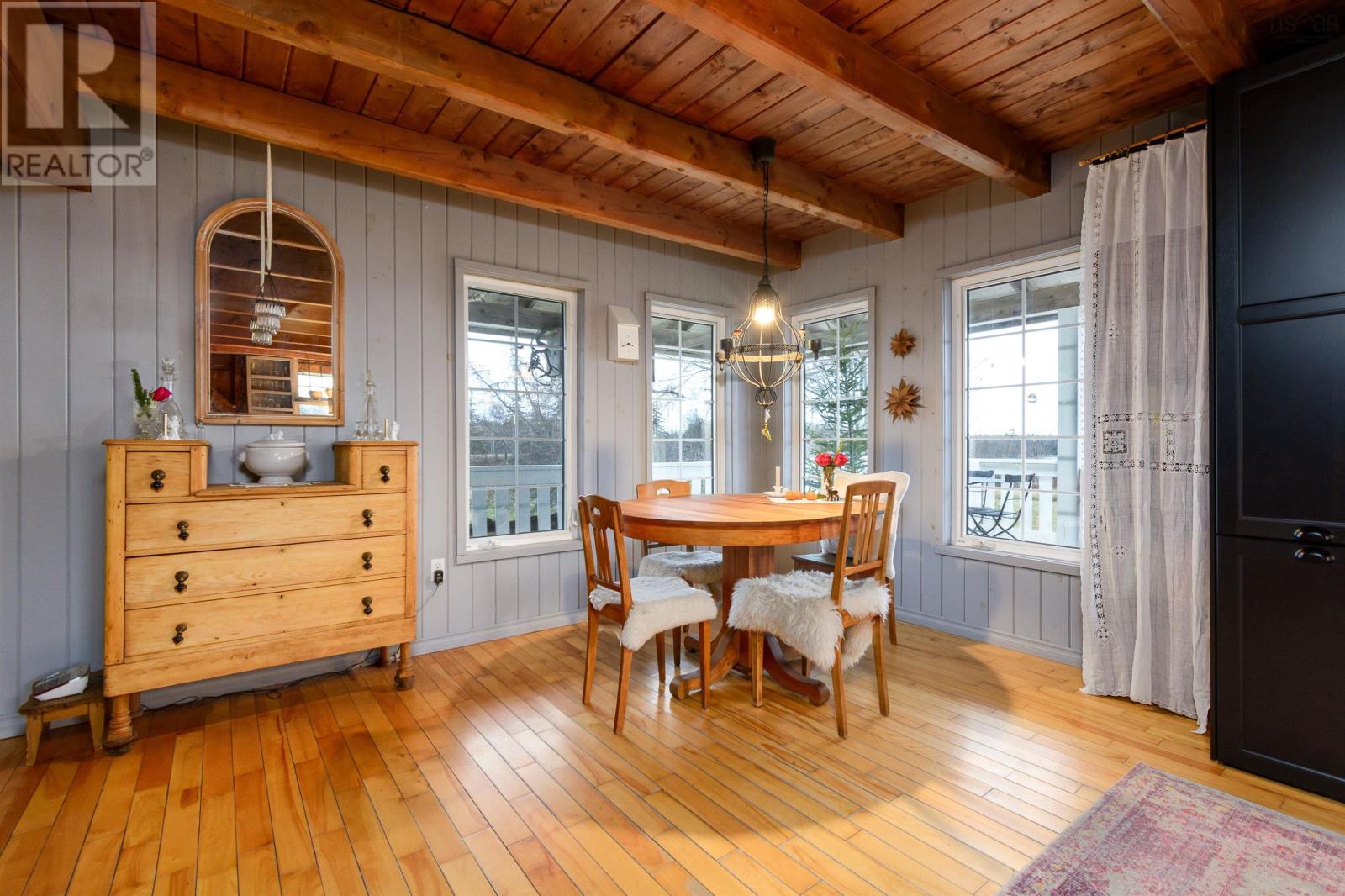 2660 LOCH LOMOND Road - 20