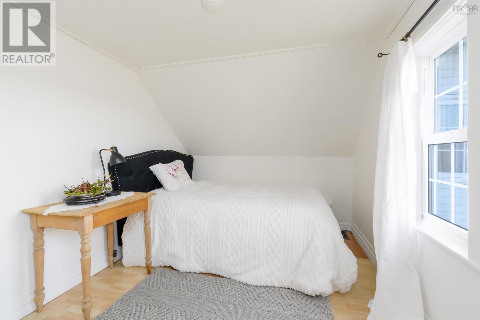 2660 LOCH LOMOND Road - 29