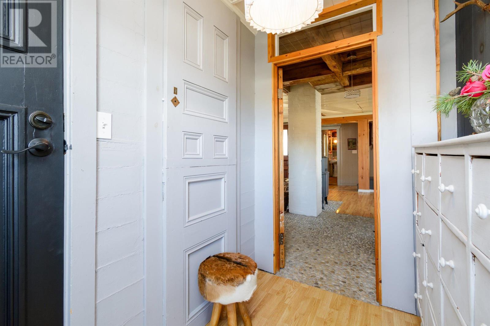 2660 LOCH LOMOND Road - 8