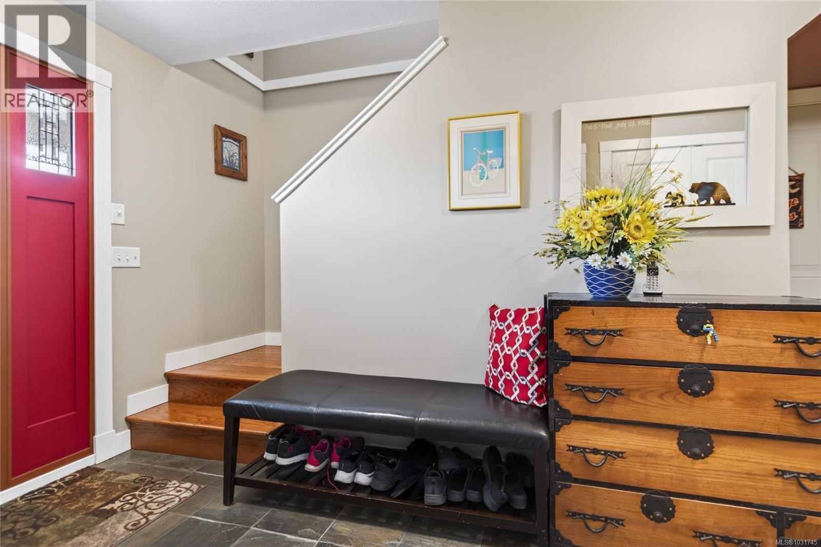 1155 Hornby Pl, Courtenay