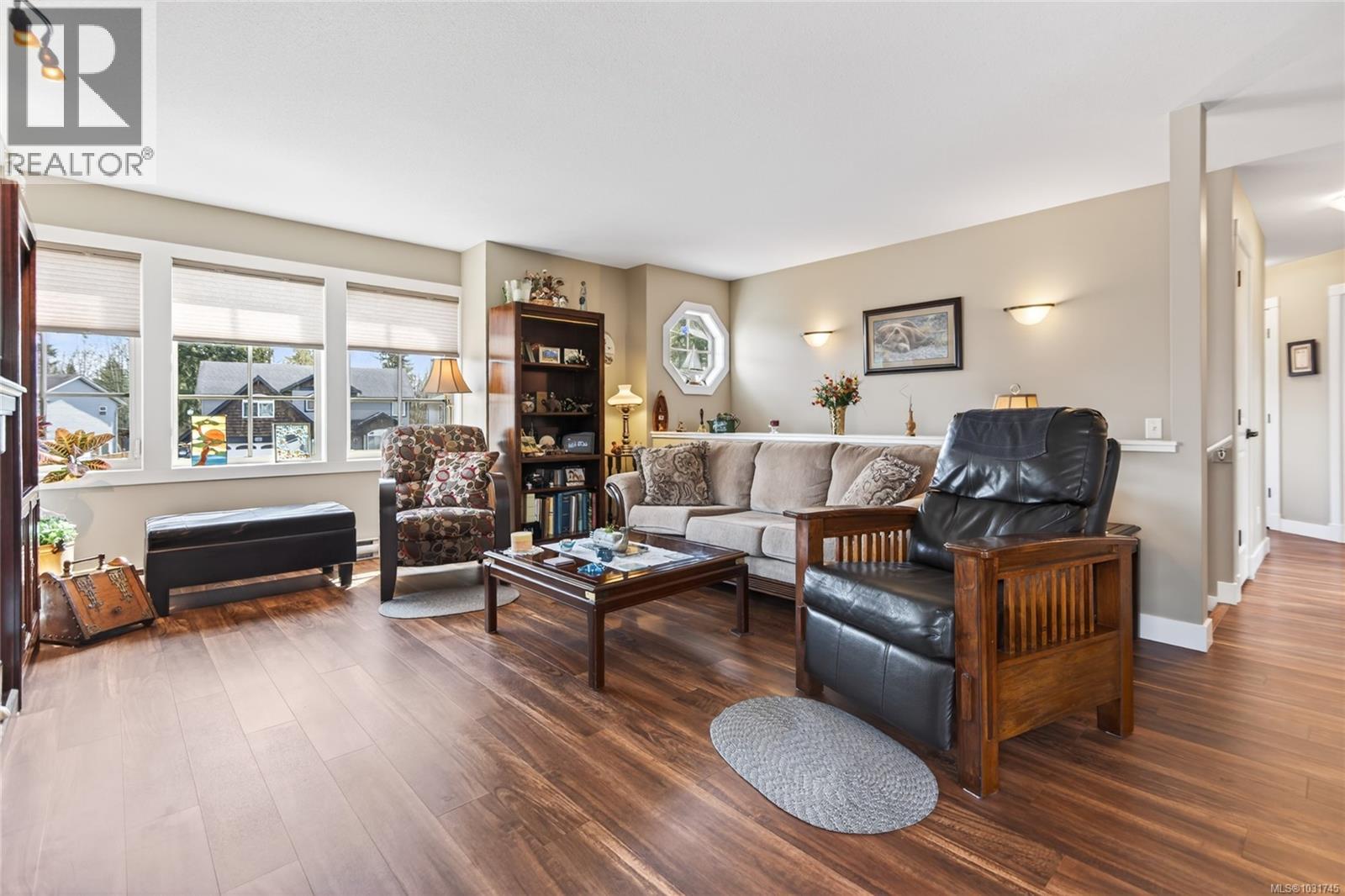 1155 Hornby Pl, Courtenay