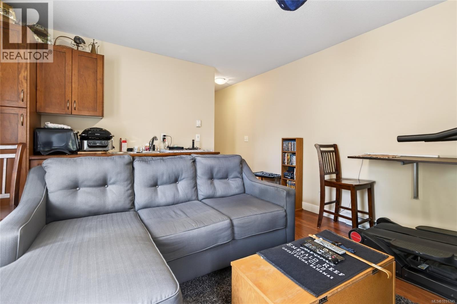 1155 Hornby Pl, Courtenay