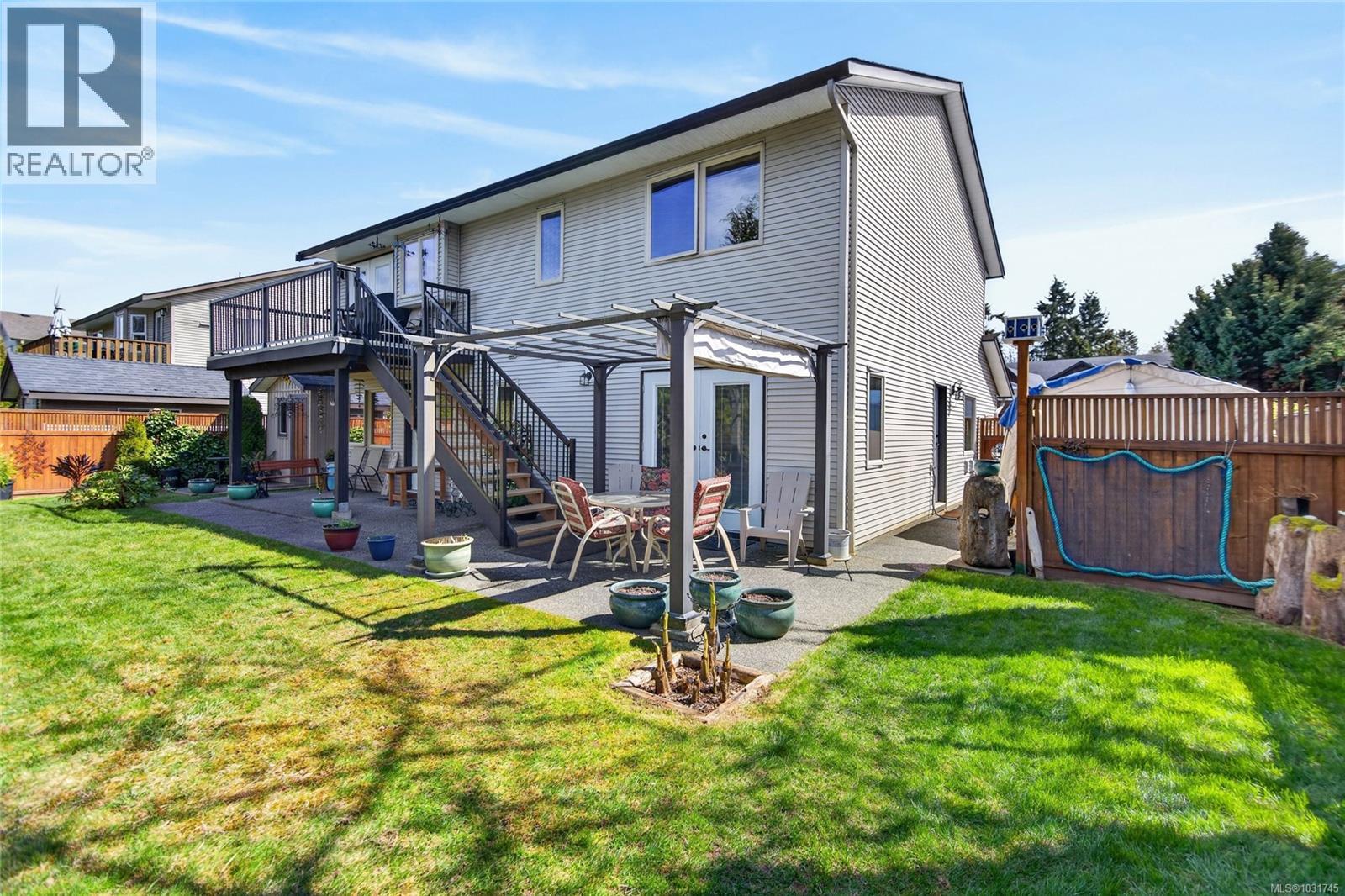 1155 Hornby Pl, Courtenay