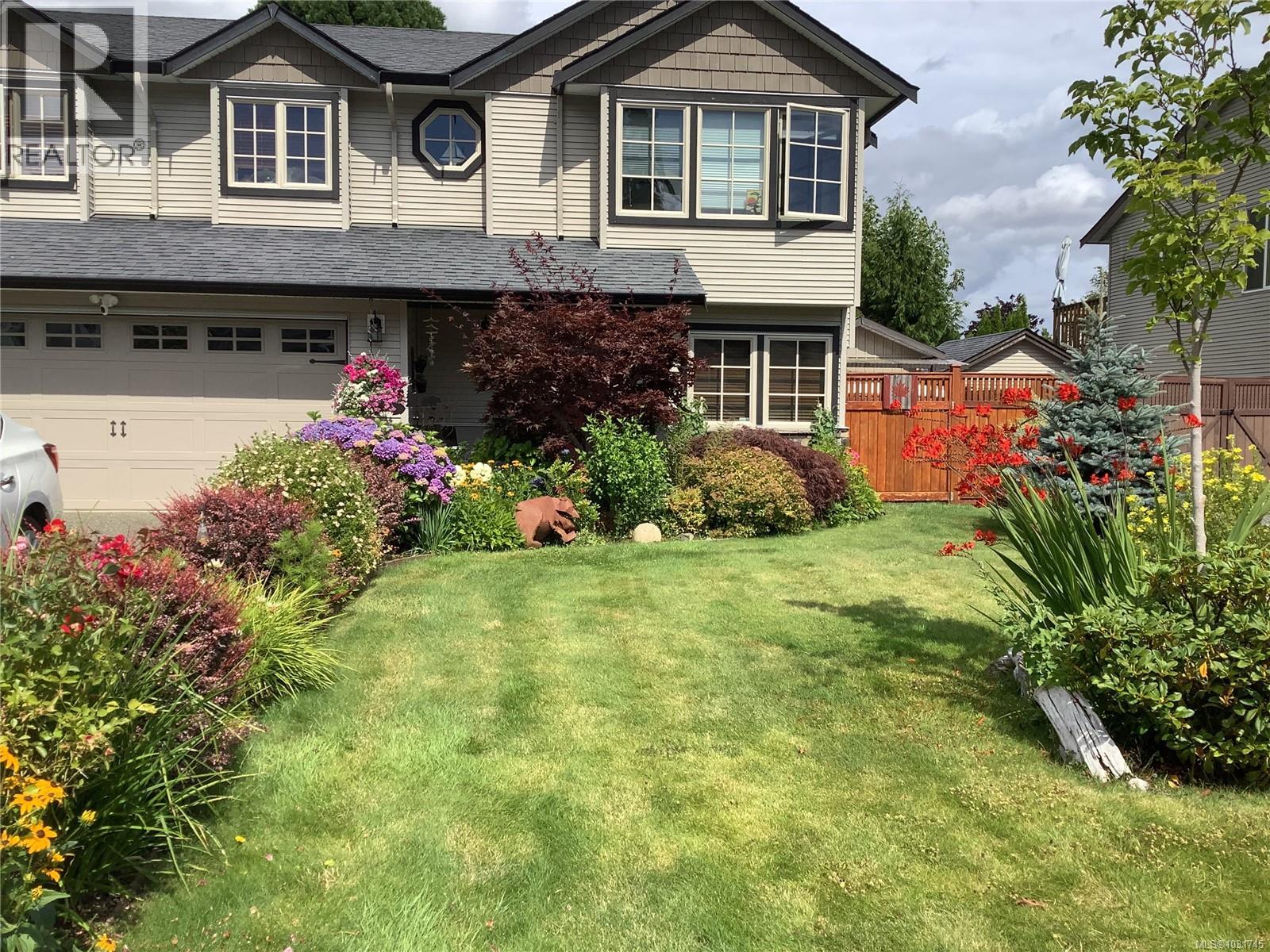 1155 Hornby Pl, Courtenay