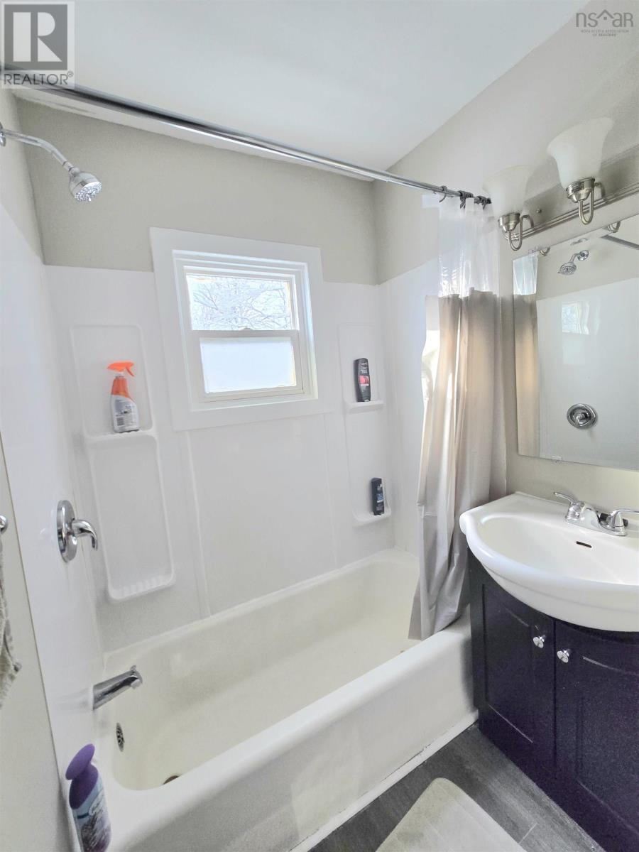 Property 7 of 23 of 211 Forbes Street