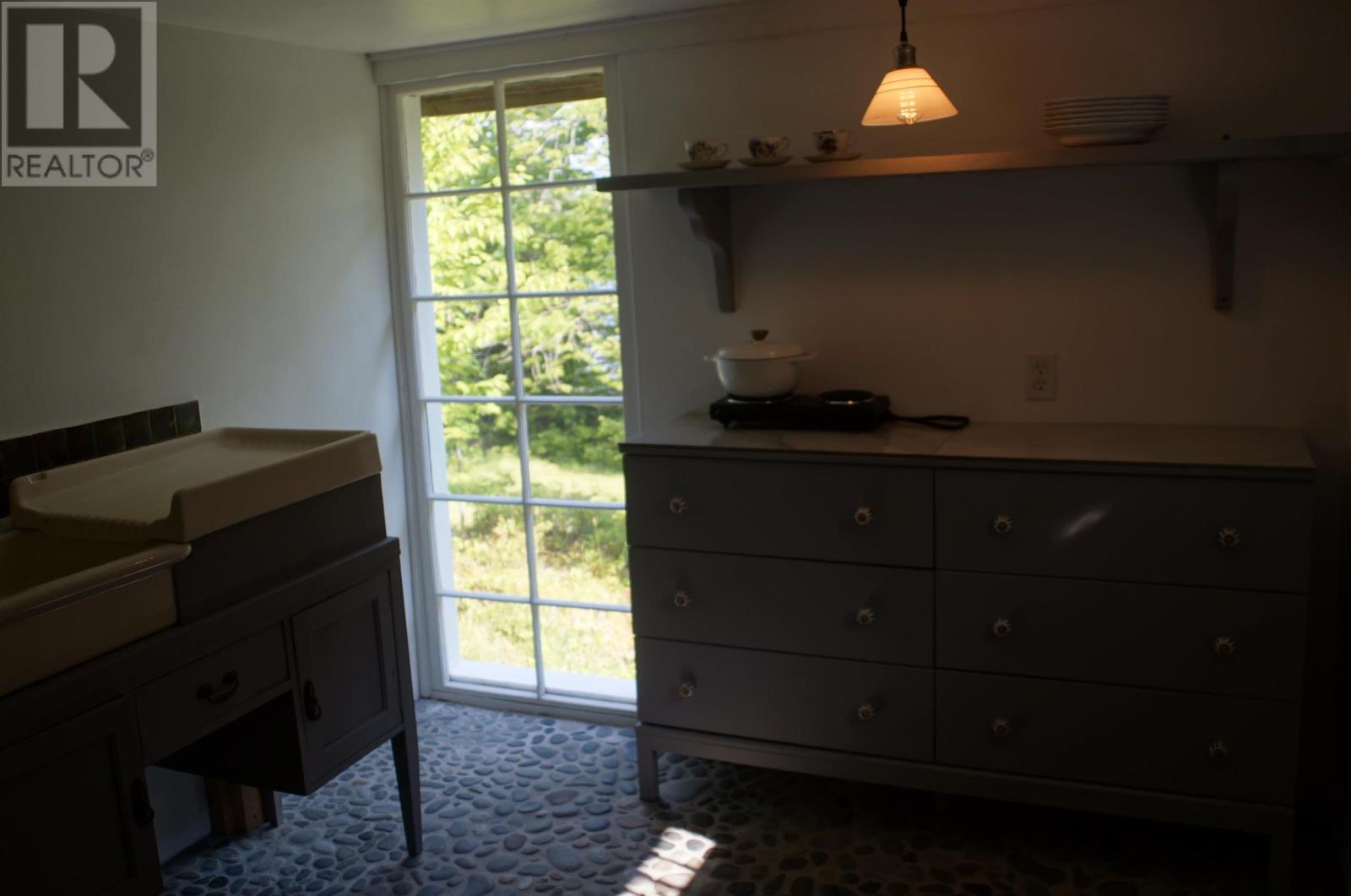 Property 36 of 45 of 4031 Loch Lomond Road