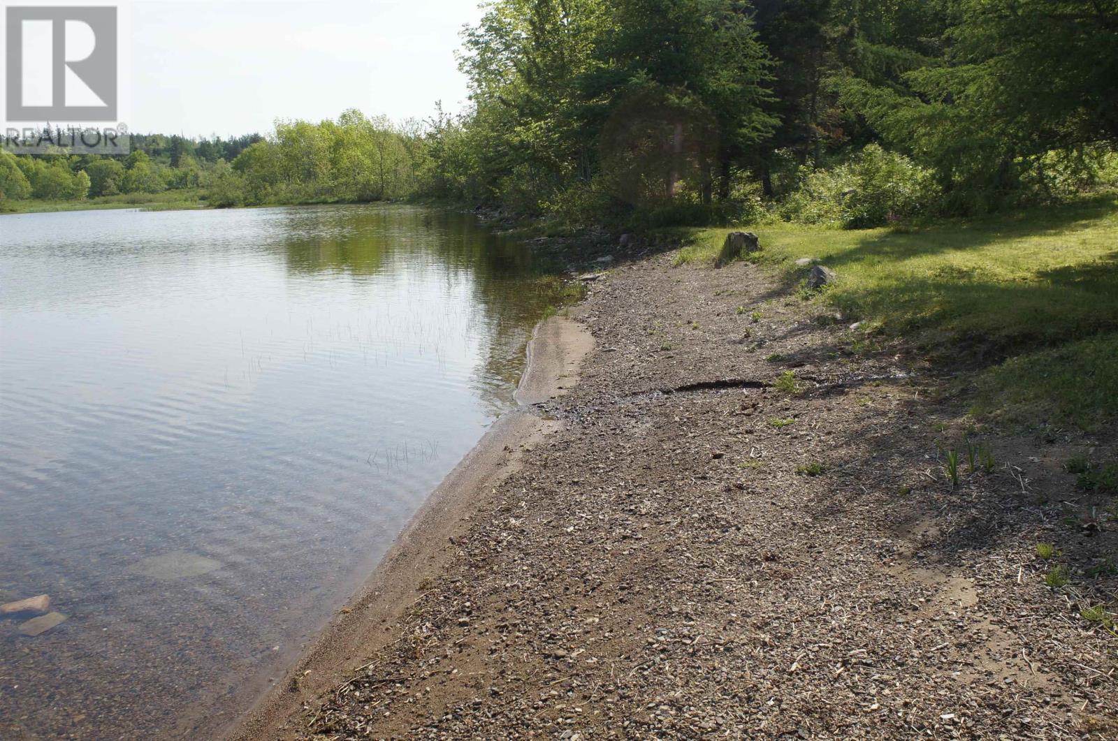 4031 Loch Lomond Road - 36